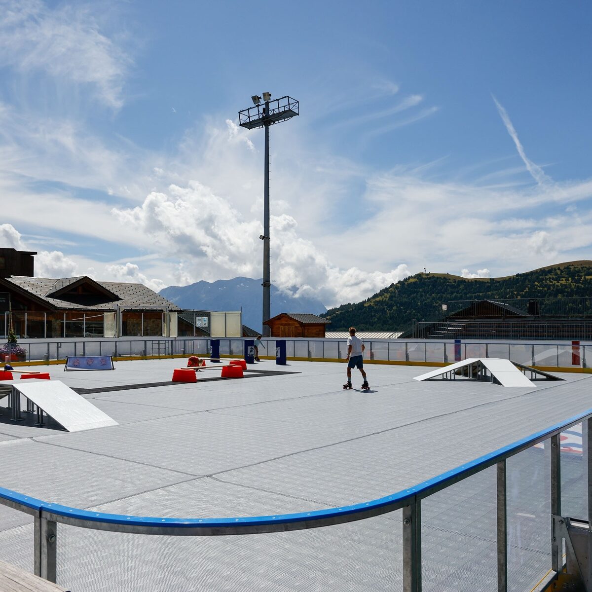 hotel-activites-adolescents-alpe-huez-skateboard-bmx